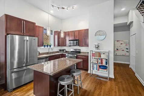 2623 West Evergreen Avenue Chicago IL 60622