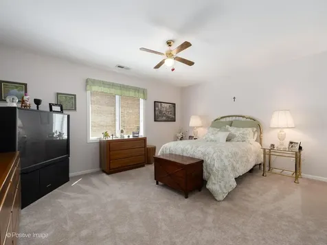 7294 West Diversey Avenue Elmwood Park IL 60707