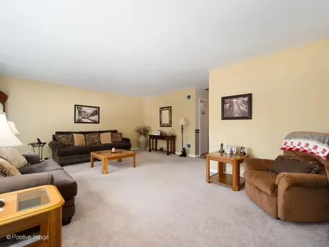 7294 West Diversey Avenue Elmwood Park IL 60707