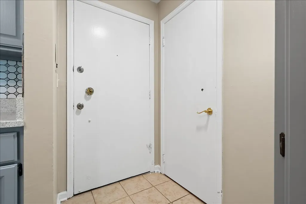 5300 Carriageway Drive Rolling Meadows IL 60008