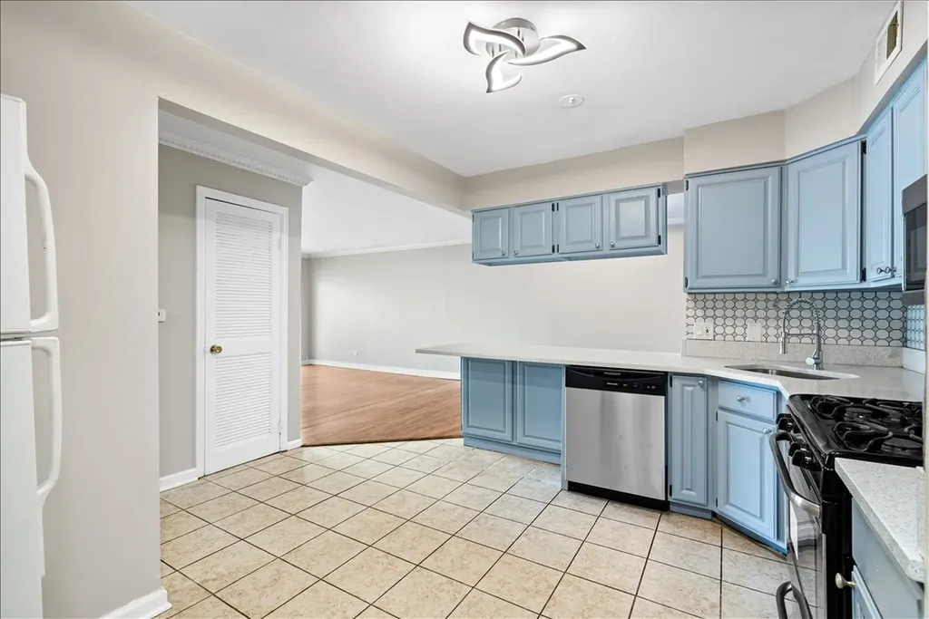 5300 Carriageway Drive Rolling Meadows IL 60008