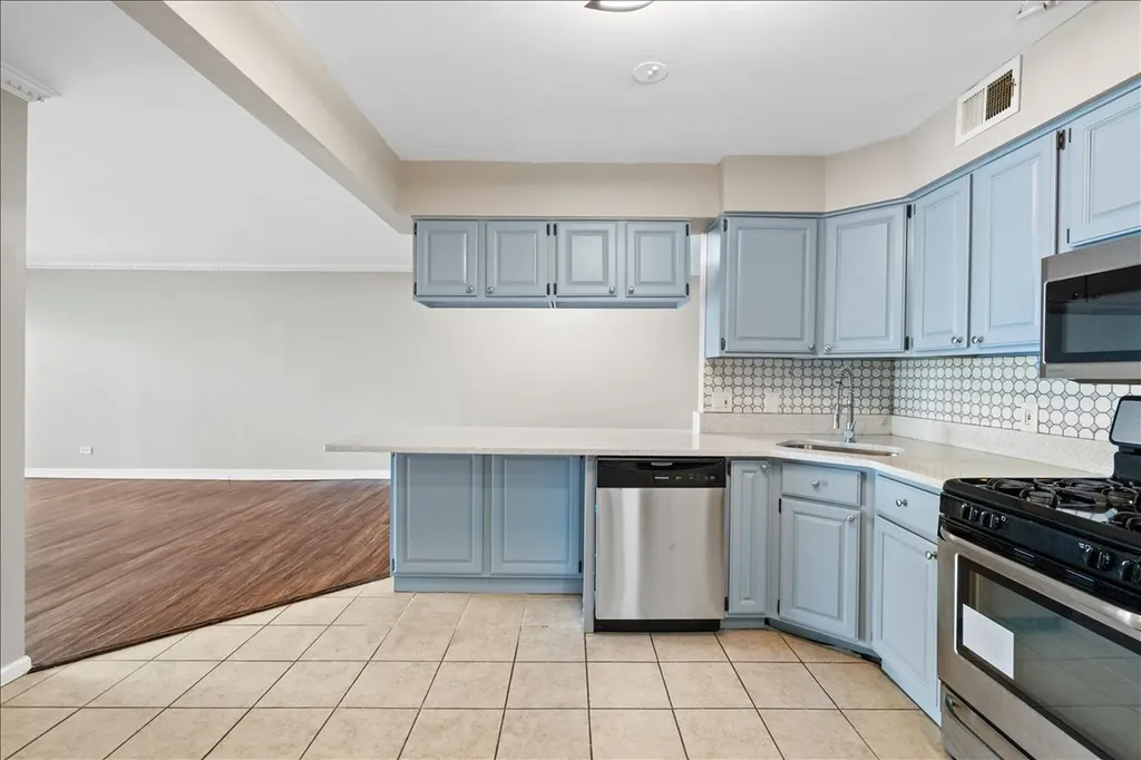 5300 Carriageway Drive Rolling Meadows IL 60008