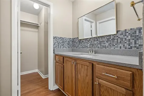 5300 Carriageway Drive Rolling Meadows IL 60008