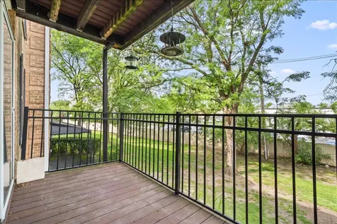 5300 Carriageway Drive Rolling Meadows IL 60008