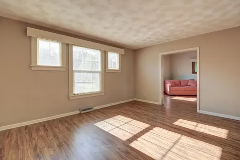 302 West 13th Street Sterling IL 61081