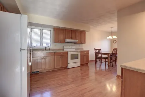 302 West 13th Street Sterling IL 61081
