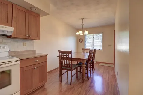 302 West 13th Street Sterling IL 61081
