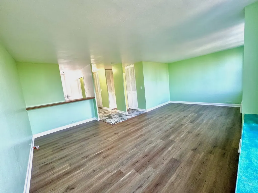 4250 North Marine Drive Chicago IL 60613
