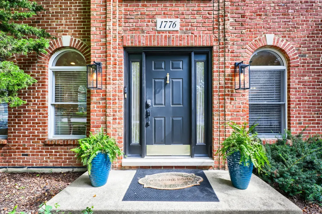 1776 Chadwicke Circle Naperville IL 60540