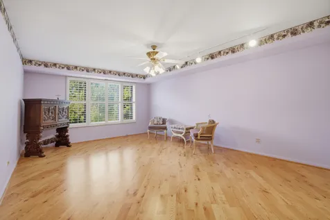 1534 Mcdaniels Avenue Highland Park IL 60035