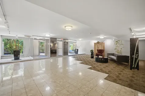 1534 Mcdaniels Avenue Highland Park IL 60035