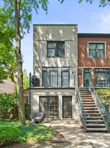 1812 South Dearborn Street Chicago IL 60616