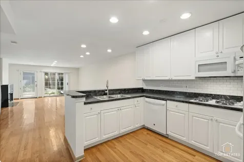 1812 South Dearborn Street Chicago IL 60616