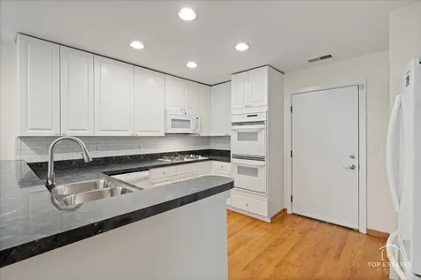 1812 South Dearborn Street Chicago IL 60616