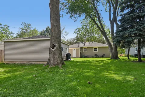 3002 Owl Drive Rolling Meadows IL 60008