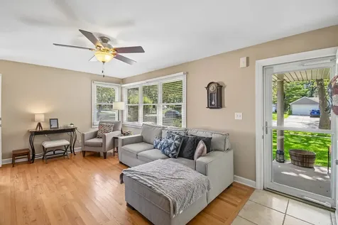 3002 Owl Drive Rolling Meadows IL 60008