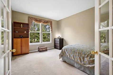 8 Orchid Court Streamwood IL 60107