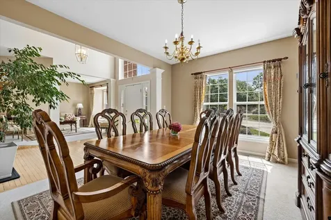 8 Orchid Court Streamwood IL 60107
