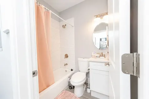 1717 South Carpenter Street Chicago IL 60608