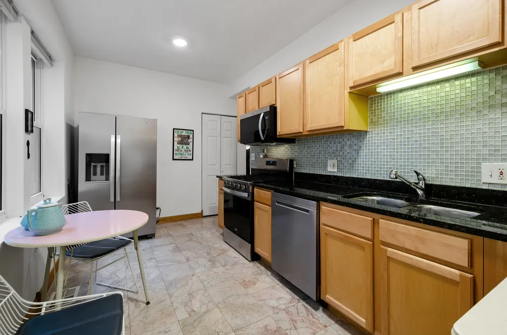4910 North Spaulding Avenue Chicago IL 60625