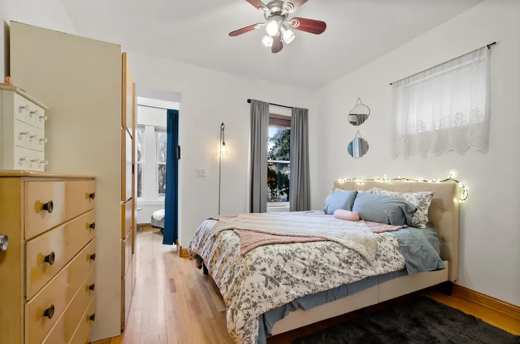 4910 North Spaulding Avenue Chicago IL 60625