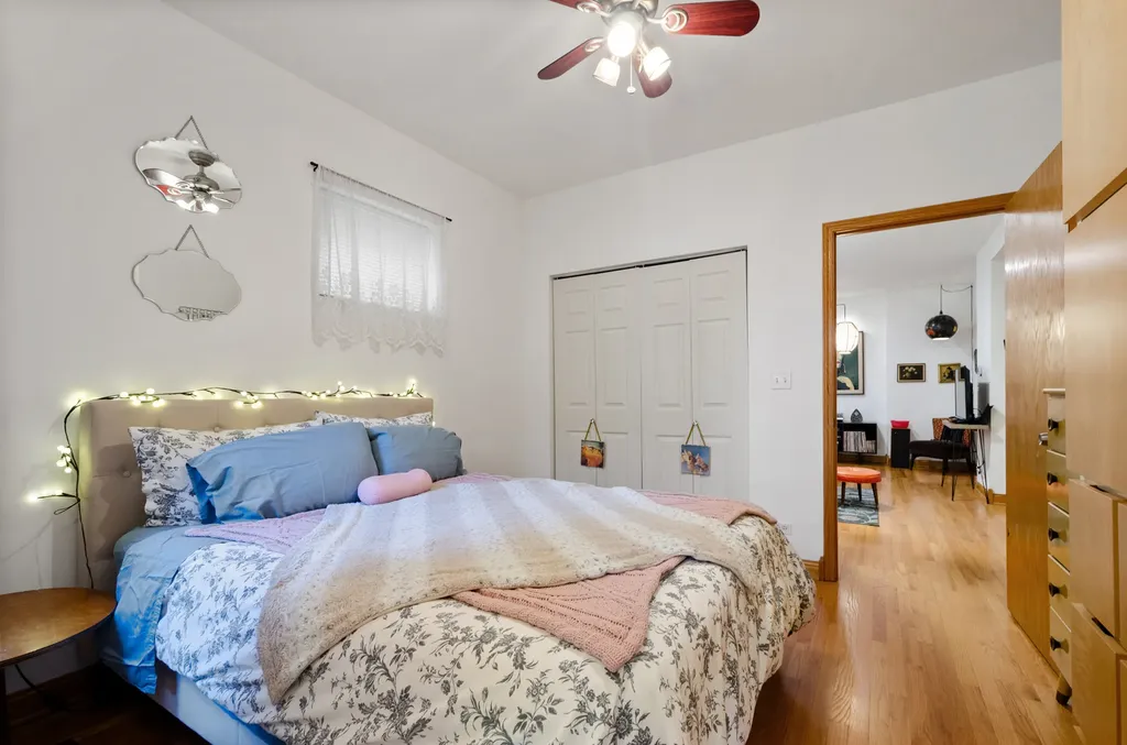 4910 North Spaulding Avenue Chicago IL 60625