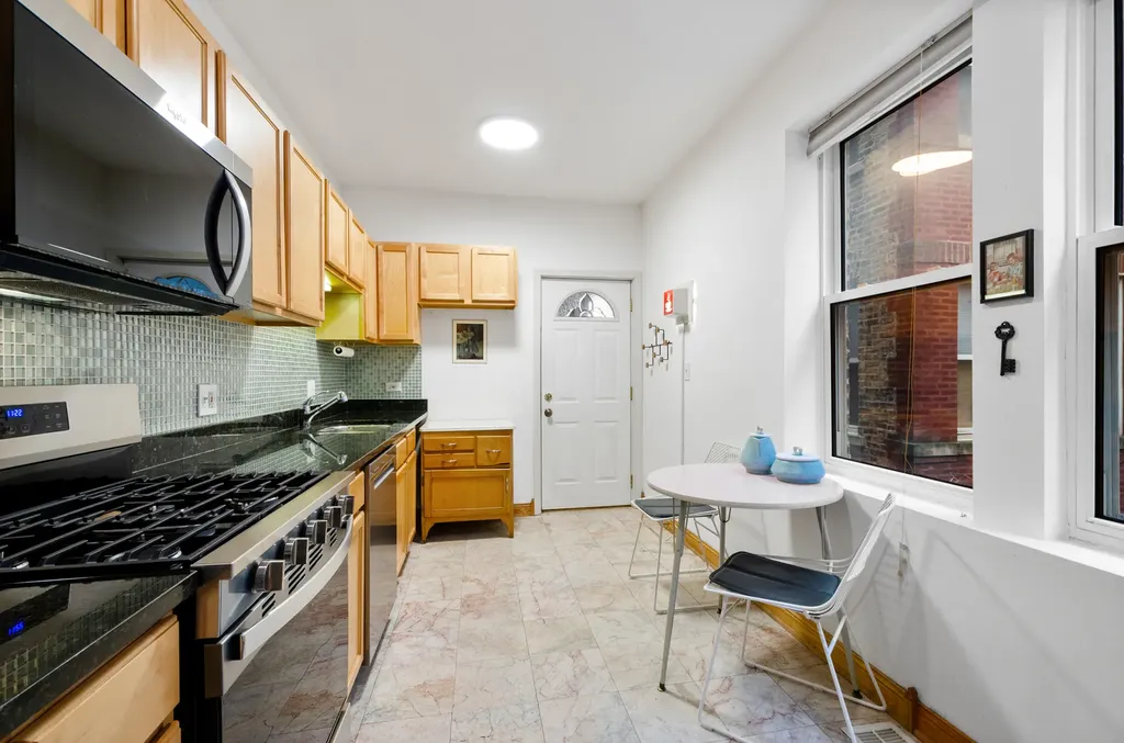 4910 North Spaulding Avenue Chicago IL 60625