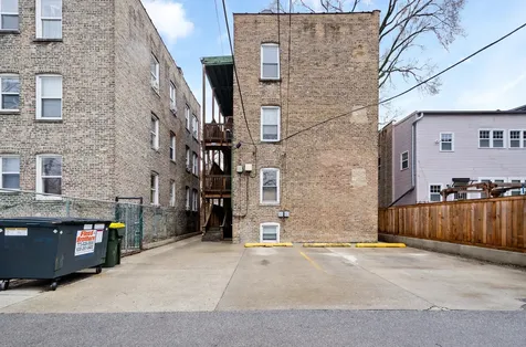 4910 North Spaulding Avenue Chicago IL 60625