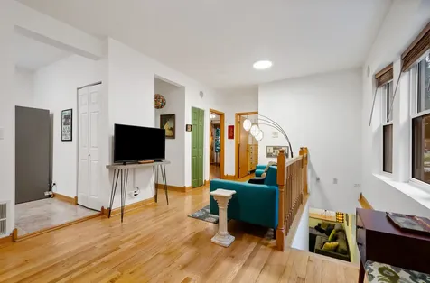 4910 North Spaulding Avenue Chicago IL 60625