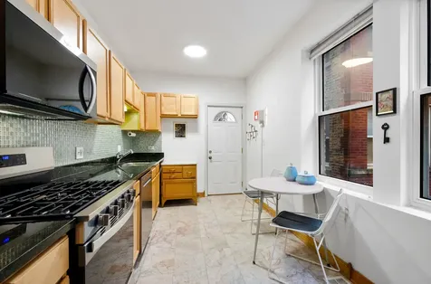 4910 North Spaulding Avenue Chicago IL 60625