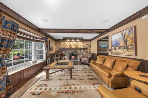 10 Elm Street Hawthorn Woods IL 60047