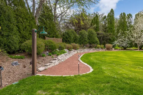 10 Elm Street Hawthorn Woods IL 60047