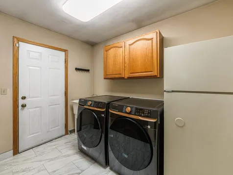 23 Squire Road Hawthorn Woods IL 60047