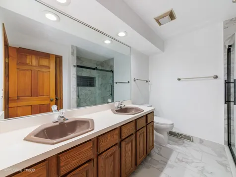 23 Squire Road Hawthorn Woods IL 60047