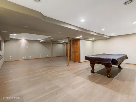 23 Squire Road Hawthorn Woods IL 60047