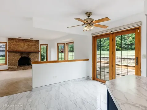 23 Squire Road Hawthorn Woods IL 60047