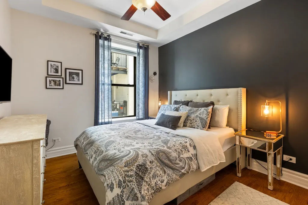 210 West Eugenie Street Chicago IL 60614