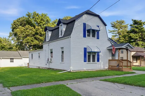 709 South 2nd Street Oregon IL 61061
