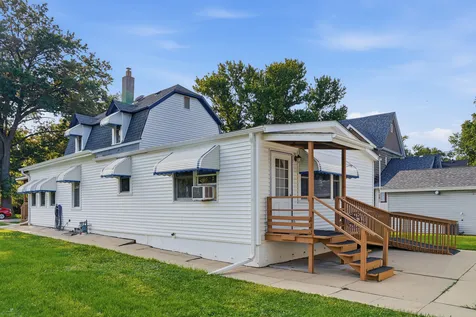 709 South 2nd Street Oregon IL 61061