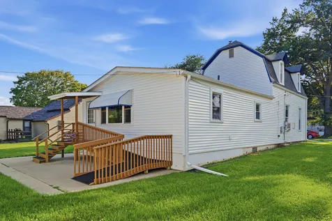 709 South 2nd Street Oregon IL 61061