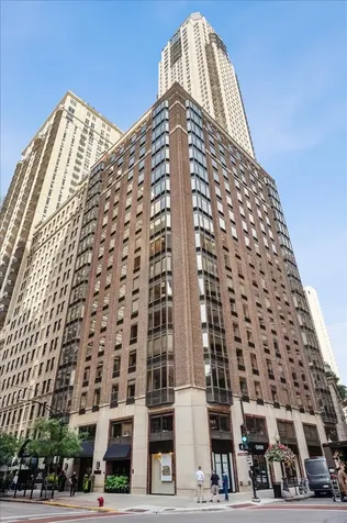 40 East Delaware Place Chicago IL 60611
