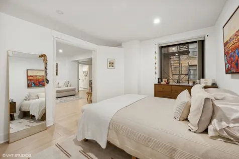 40 East Delaware Place Chicago IL 60611