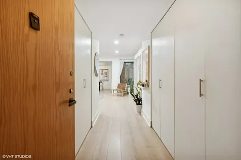 40 East Delaware Place Chicago IL 60611