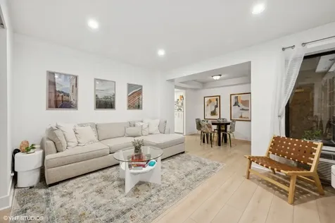 40 East Delaware Place Chicago IL 60611
