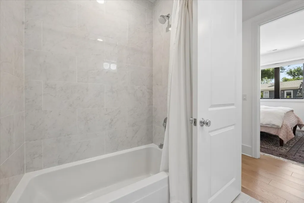 3808 North Lincoln Avenue Chicago IL 60613