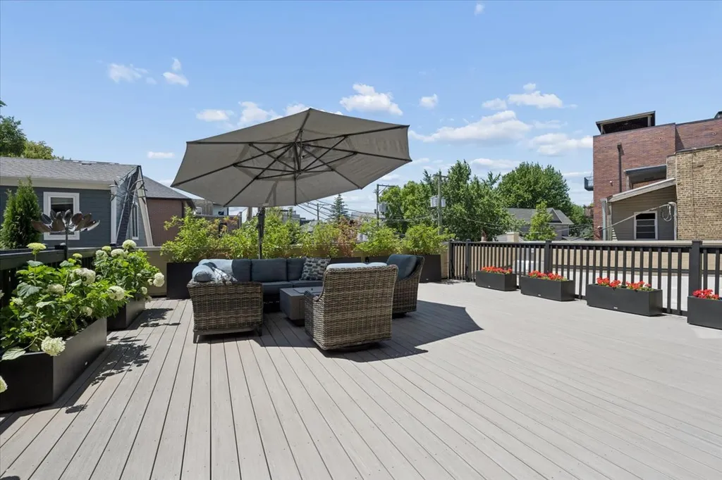 3808 North Lincoln Avenue Chicago IL 60613