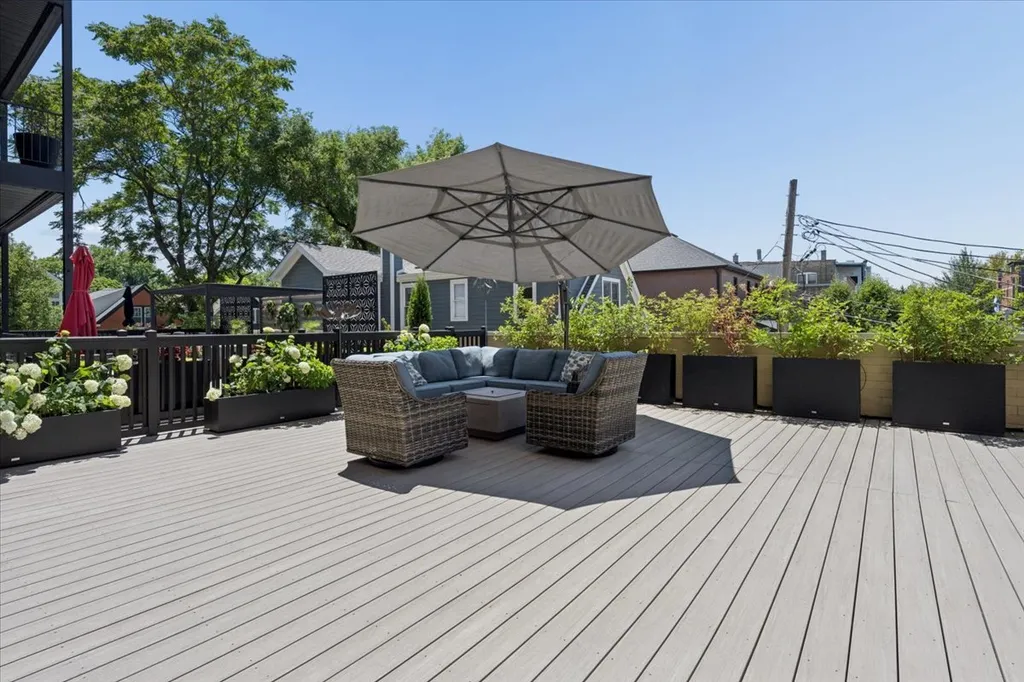 3808 North Lincoln Avenue Chicago IL 60613
