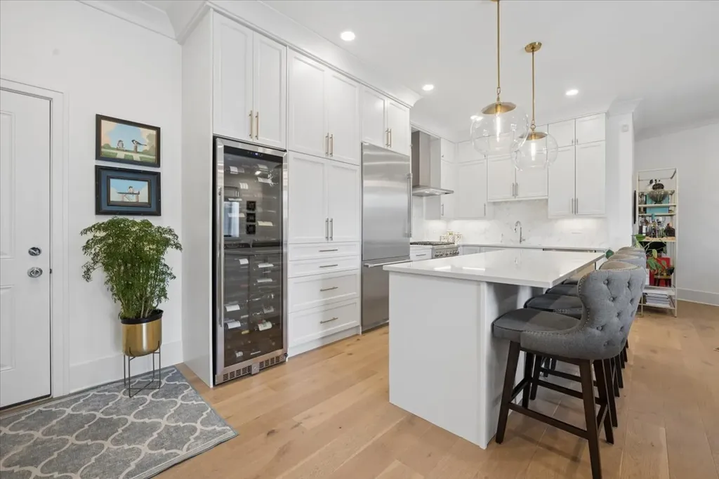 3808 North Lincoln Avenue Chicago IL 60613