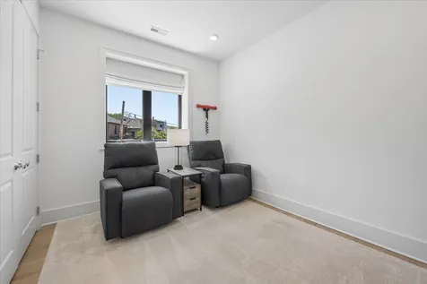 3808 North Lincoln Avenue Chicago IL 60613