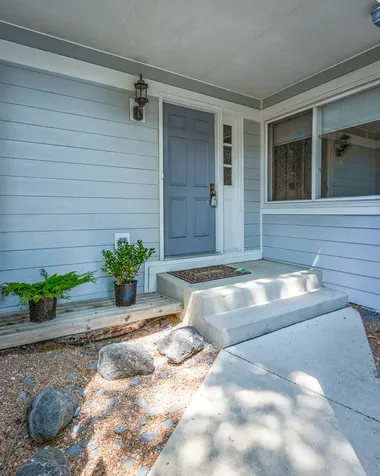 834 Swallow Street Deerfield IL 60015